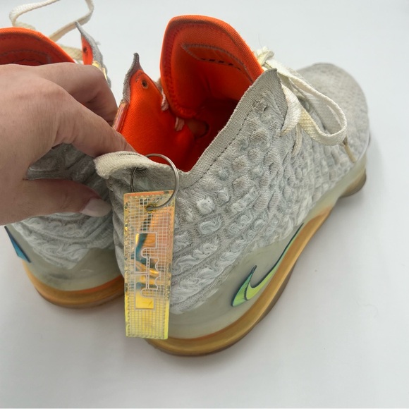 Nike LeBron 17 Future Air Size 11 CT3849-100 - No Box - Picture 5 of 14
